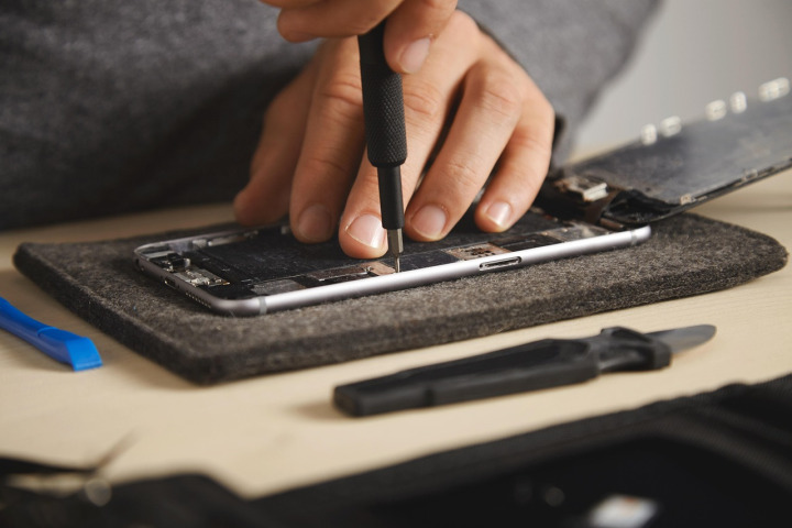 appliance repair technician kitchen tools